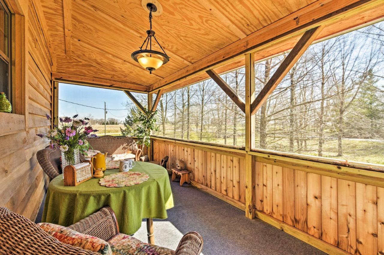 Honey House Cabin - A Quiet Countryside Retreat! Nappanee Ngoại thất bức ảnh