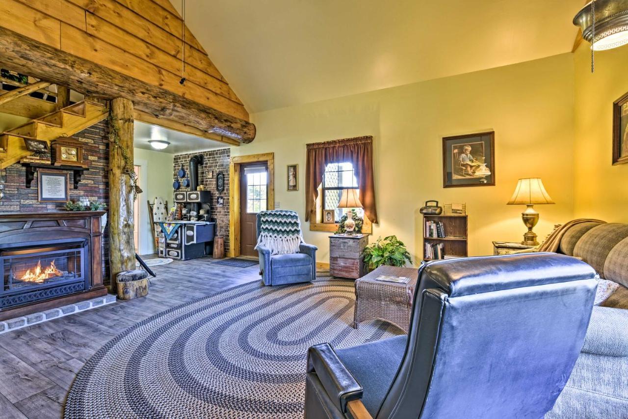 Honey House Cabin - A Quiet Countryside Retreat! Nappanee Ngoại thất bức ảnh