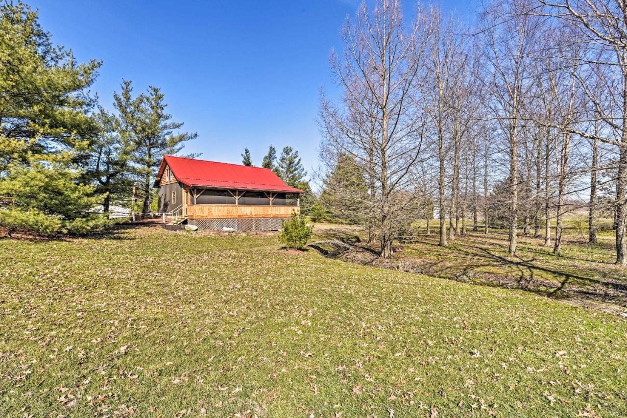 Honey House Cabin - A Quiet Countryside Retreat! Nappanee Ngoại thất bức ảnh