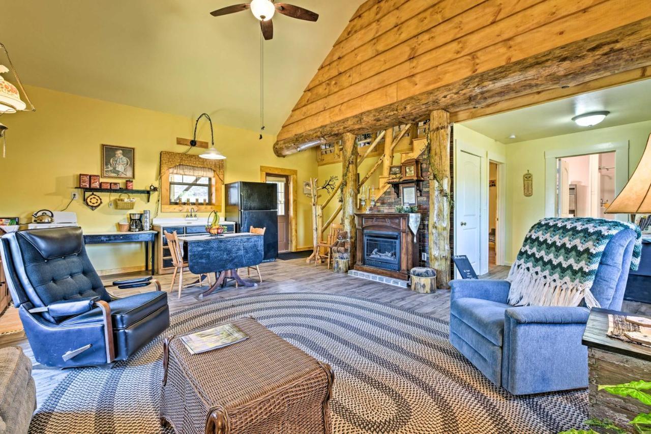 Honey House Cabin - A Quiet Countryside Retreat! Nappanee Ngoại thất bức ảnh